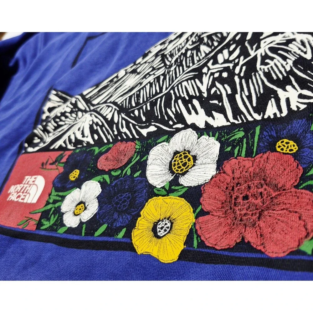 ​The North Face Himalayan Bottle Source Blue Floral Mountain Graphic Hoodie 2XL